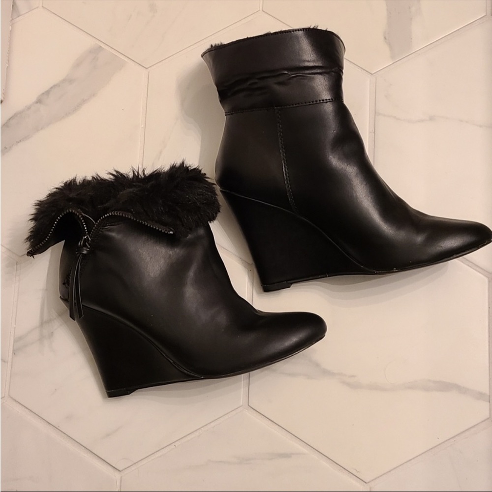 LFL "L-Remedy" size 7½M black boot